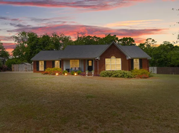 205 Dunleith Blvd, Dothan, AL 36303