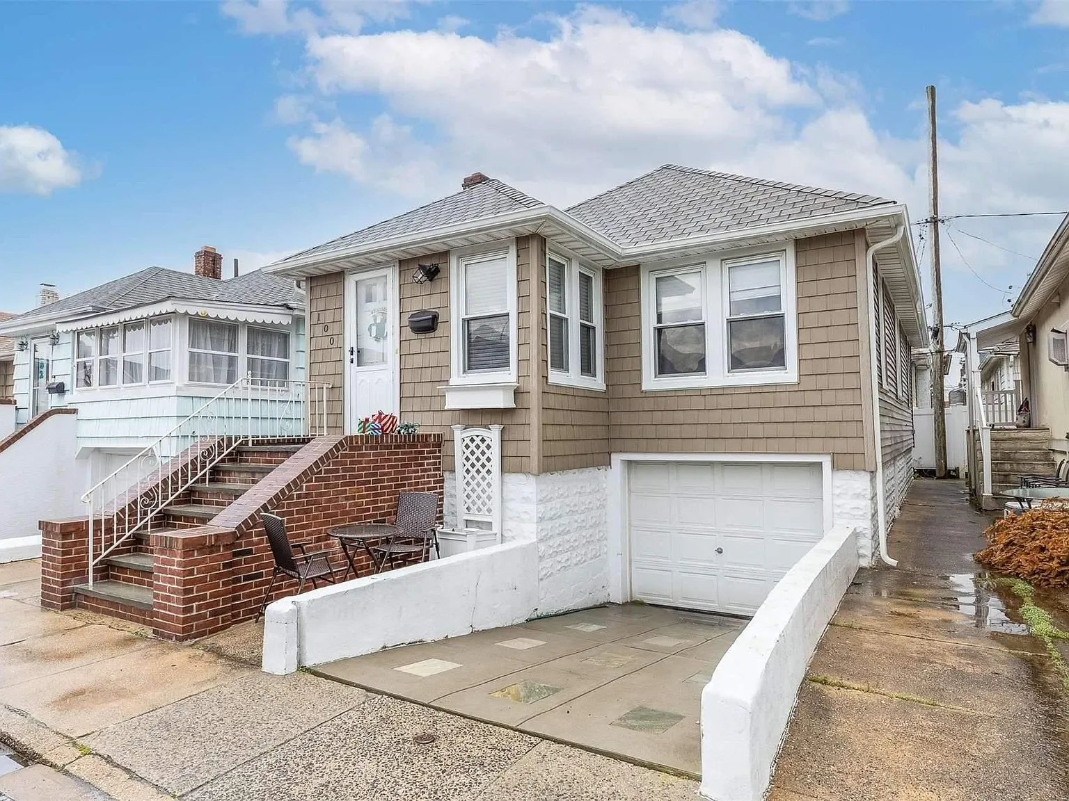 3 bed, 952 sqft, $4,300 — Photo 1