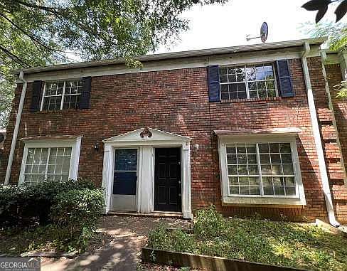 1st image of 2584 Stratford Ln