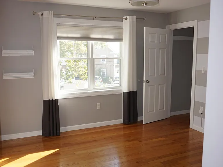176 Charles St — Photo 44