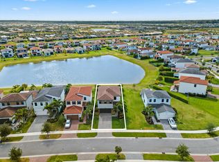 5532 Starfish Rd, Loxahatchee, FL 33470