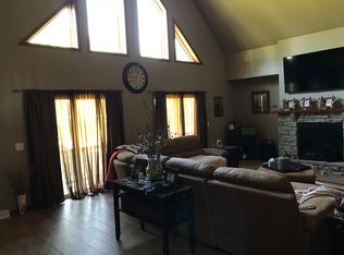 1006 Zinn Rd, Grafton, WV 26354