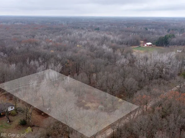 28200 Sherwood Rd, Belleville, MI 48111