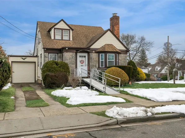 1503 Paul Street, Baldwin, NY 11510
