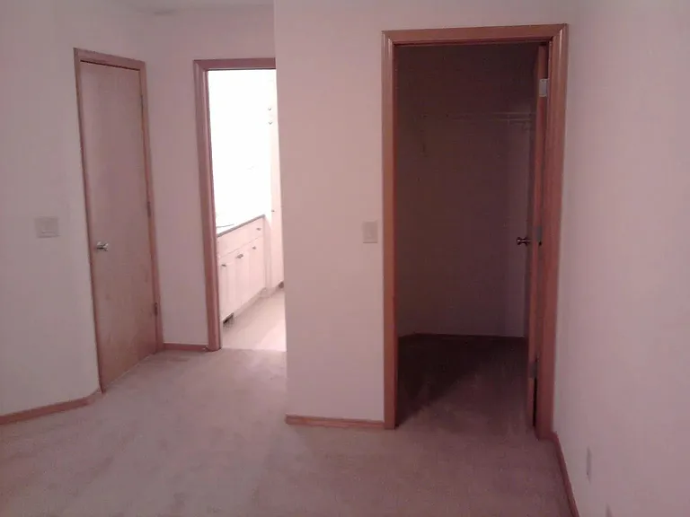 4446 Knorr Ct — Photo 9