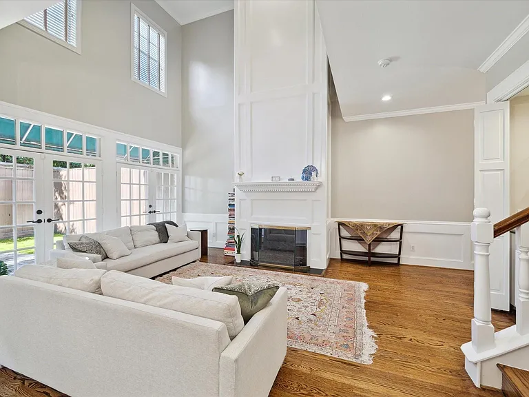 6722 Vanderbilt St #2 — Photo 6