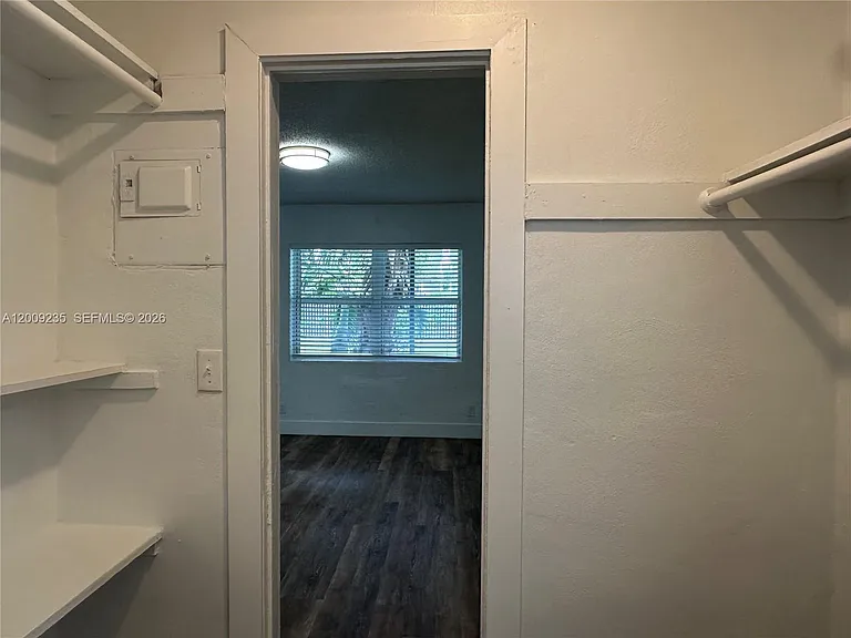 1821 Thomas St #5 — Photo 17