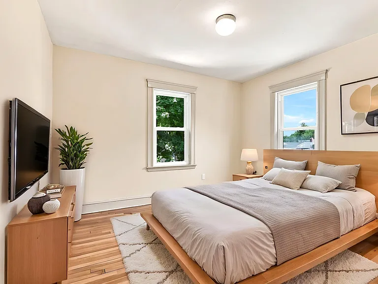23-25 Suncrest Rd #2 — Photo 7