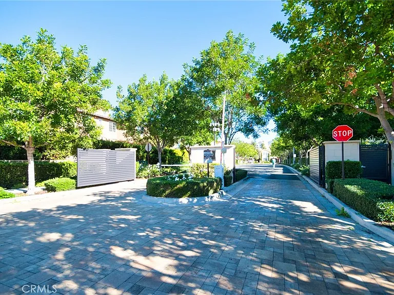 115 Mesa Verde Ln — Photo 65