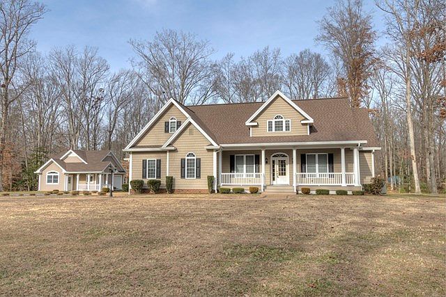 1st image of 270 Grand Villa Dr