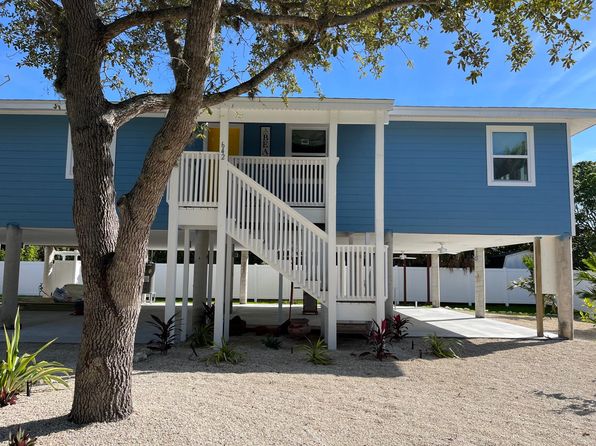 642 Companion Way