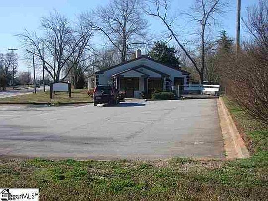 2nd image of 106 Pelzer Hwy
