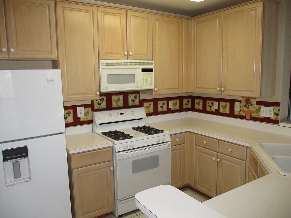 1st image of 4110 Vanderbilt Ct APT 304