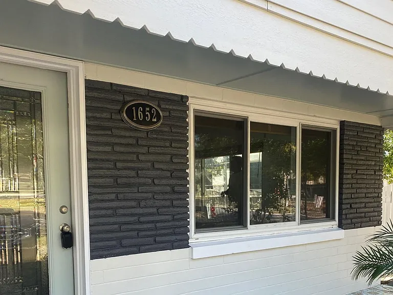 1652 Berkshire Ave — Photo 27