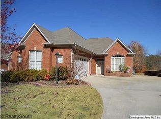 524 Magnolia Crest Cir, Gardendale, AL 35071