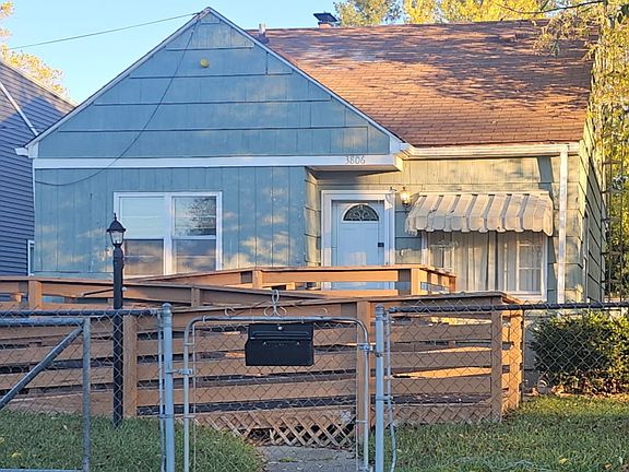 2nd image of 3806 Herrick St