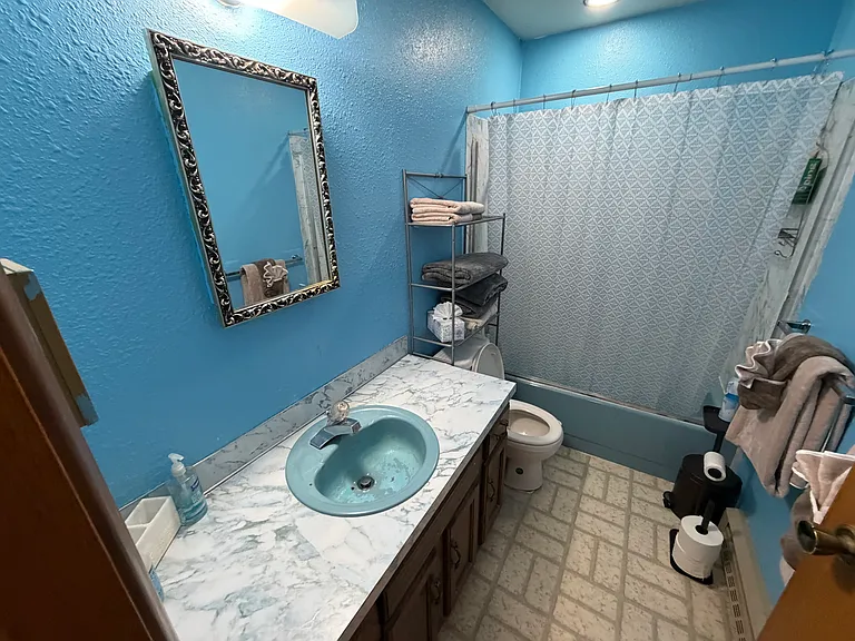 Cabin Ave — Photo 10