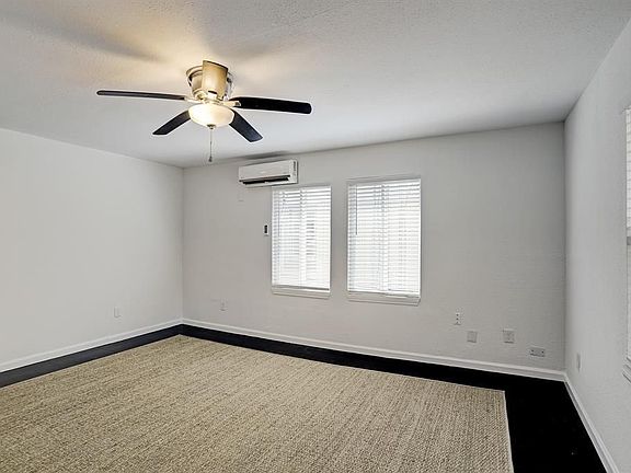 5th image of 2621 Peckham St APT 2
