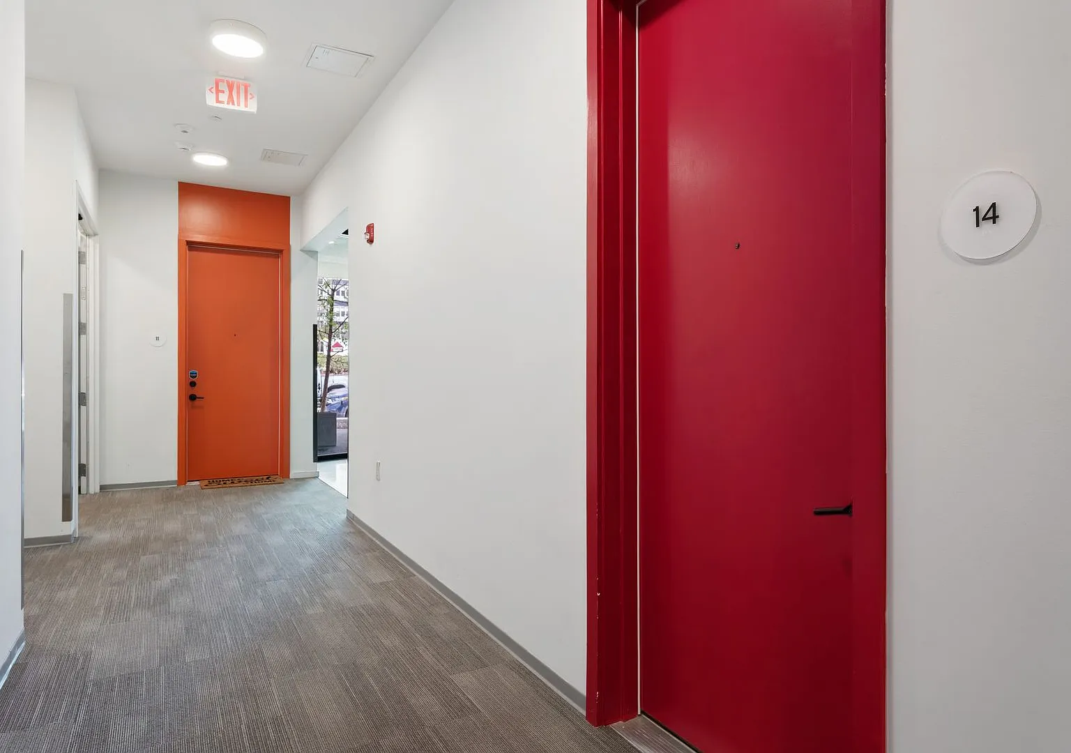 Modern 2 BR condo in downtown Durham! — Photo 3