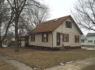 400 E 2nd St, Princeton, IL 61379