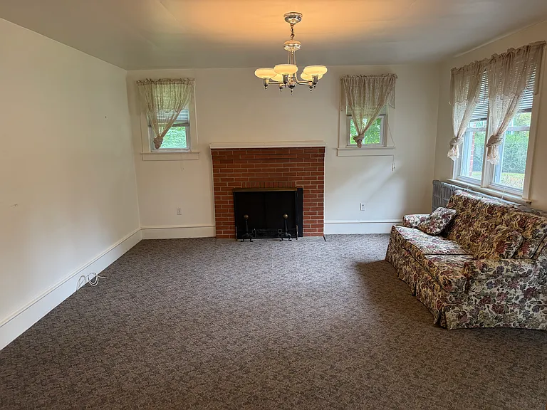 202-208 Main St #202 — Photo 3