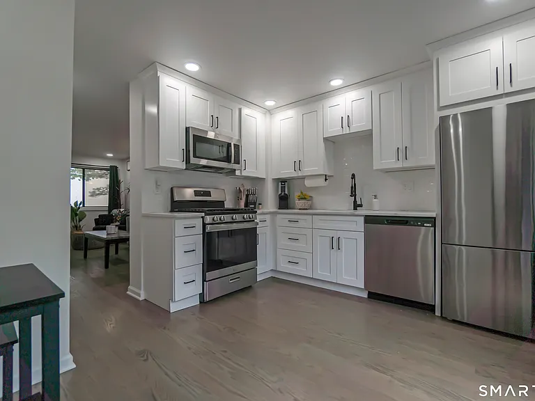 654 Longbrook Ave #654 — Photo 4
