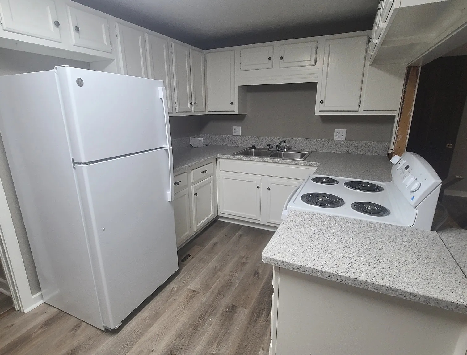 1 bed, 764 sqft, $995 — Photo 4
