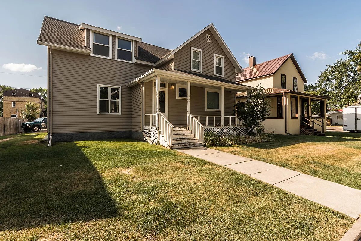 Building Photo - Faul 4-Plex