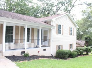 1173 Holly Dr, Gainesville, GA 30501