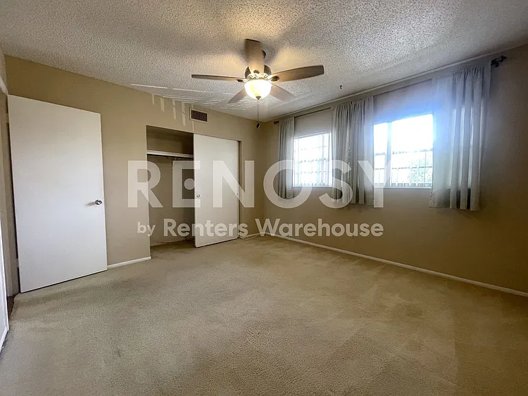 2402 Ecuadorian Way #28 — Photo 9