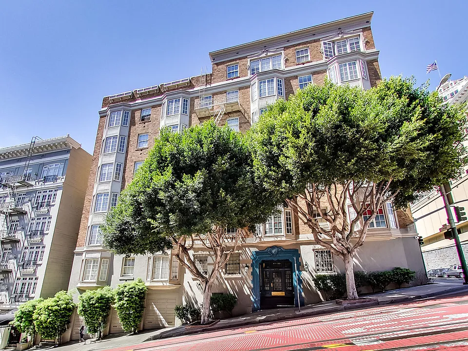 655 Powell