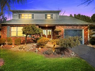 84 Peasley Dr, Marlboro, NJ 07746