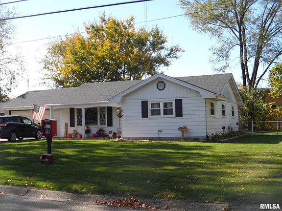 4th image of 1109 N Schneblin Ln