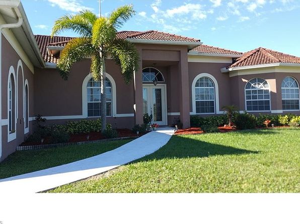 680 Mirror Lakes Ct