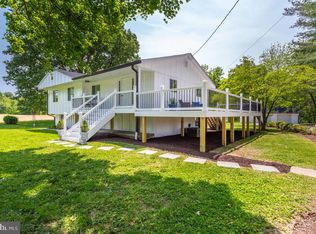 77 Grays Rd, Harwood, MD 20776