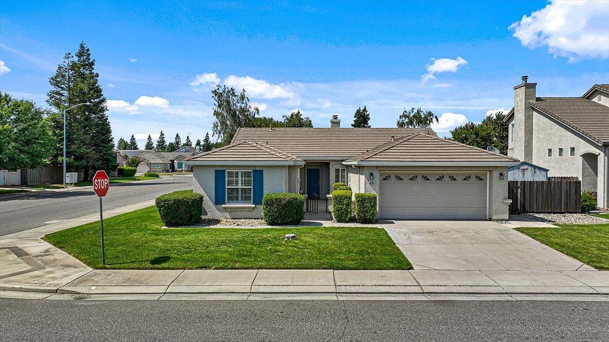 2408 California St, Escalon, CA 95320 Zillow