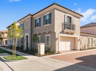 82 Meander, Irvine, CA 92620