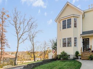 7 Essex St, Blackstone, MA 01504