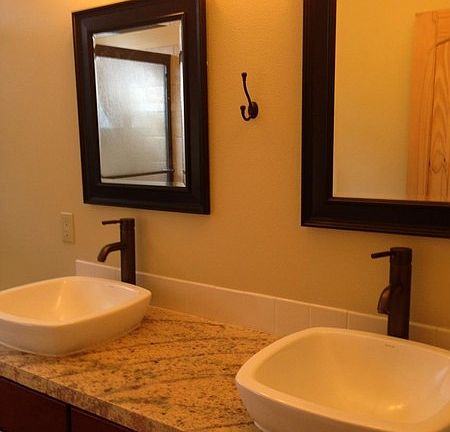 DUAL VESSEL SINKS IN SPARE BATH