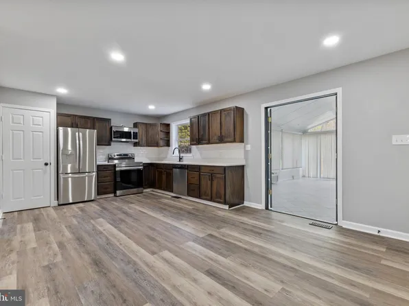 517 Decatur Rd, Stafford, VA 22554