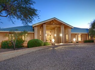 11200 E Saint James Rd, Tucson, AZ 85748