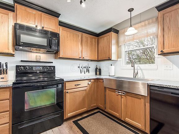 2nd image of 7907 Crawford Farms Dr