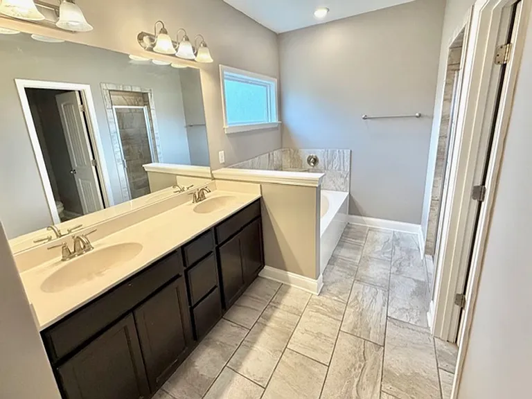 6321 Darwood Dr — Photo 8