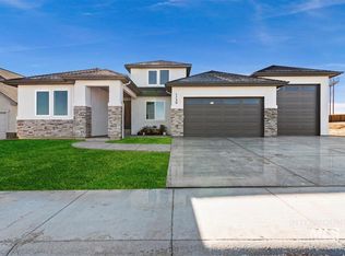 12211 W Cobalt Lake Dr, Star, ID 83669