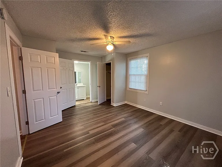 3715 Skidaway Rd — Photo 12