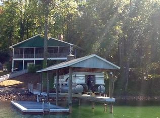 91 Six Kings Rd, Wirtz, VA 24184