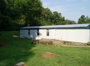 32 Lee Smith Rd, Pineville, KY 40977