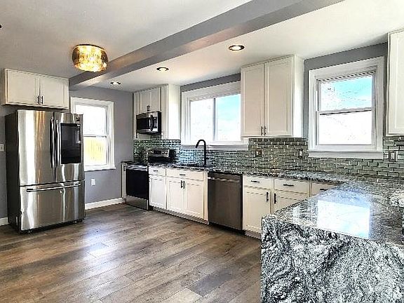 5th image of 12829 Spanish Pond Rd