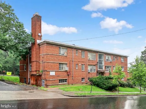 2321 Altamont Pl SE APT 102, Washington, DC 20020