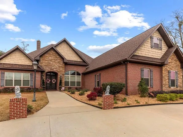 107 Tablerock Ct, Dothan, AL 36301